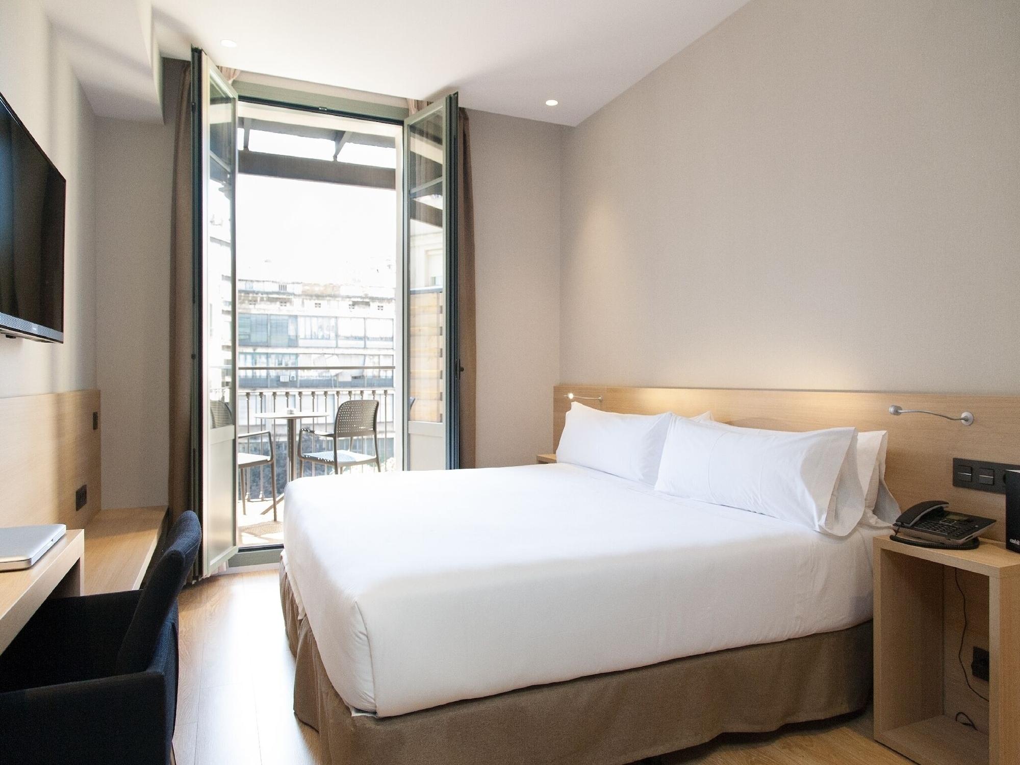 Hotel Ambit 4*