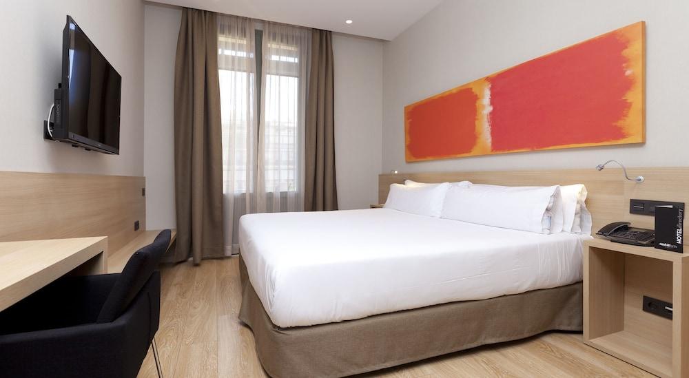 Ambit Hotel 4*