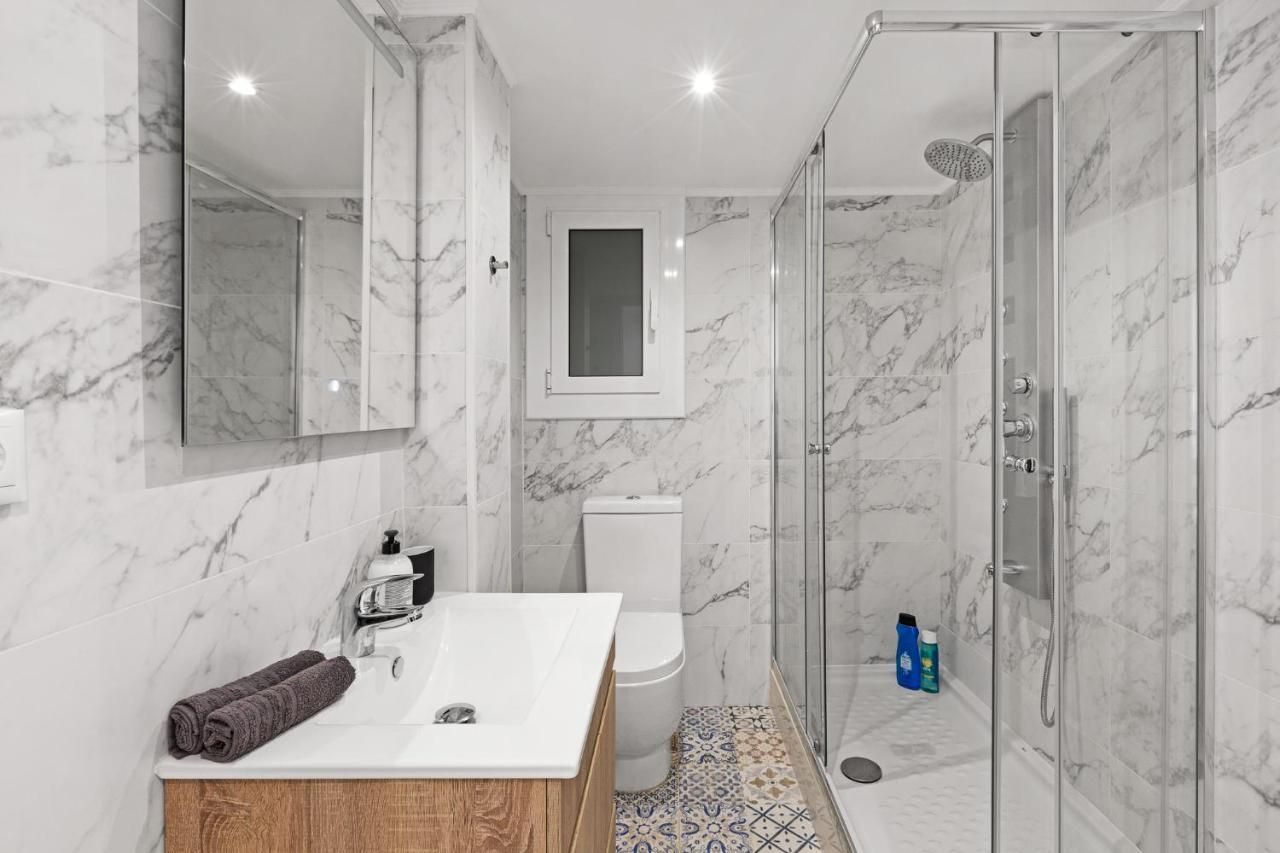 3br - 2bh In The Center Apartamento Barcelona