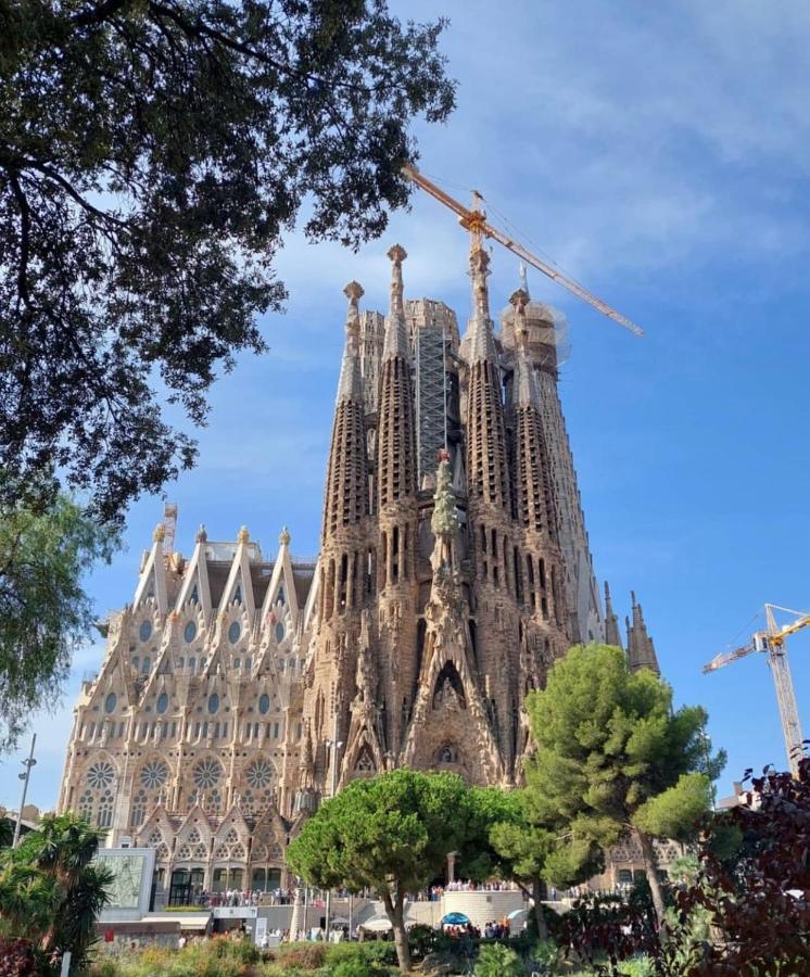 Lepanto 150m From Sagrada Familia Barcelona