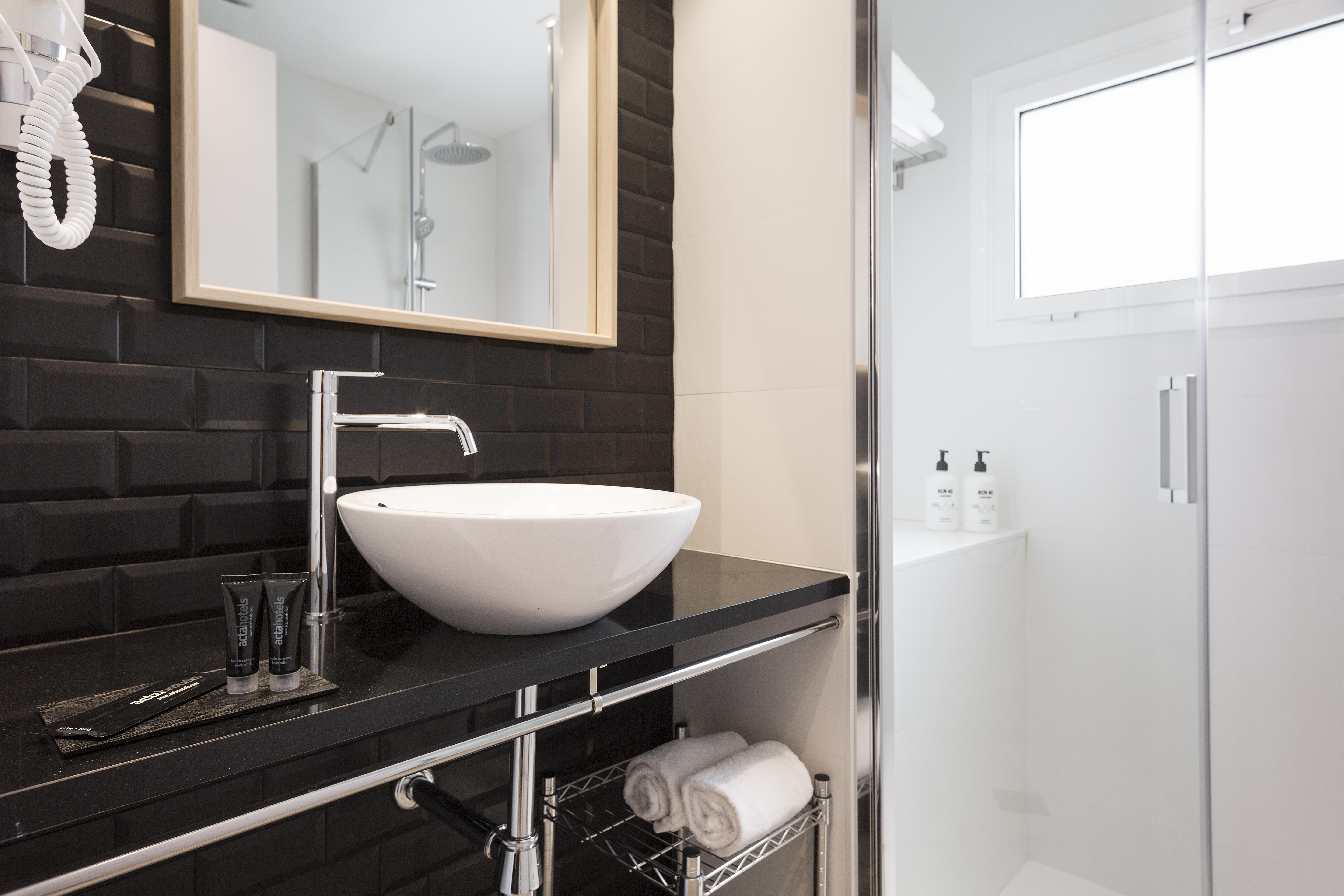 Acta Bcn 40 Hotel 2*