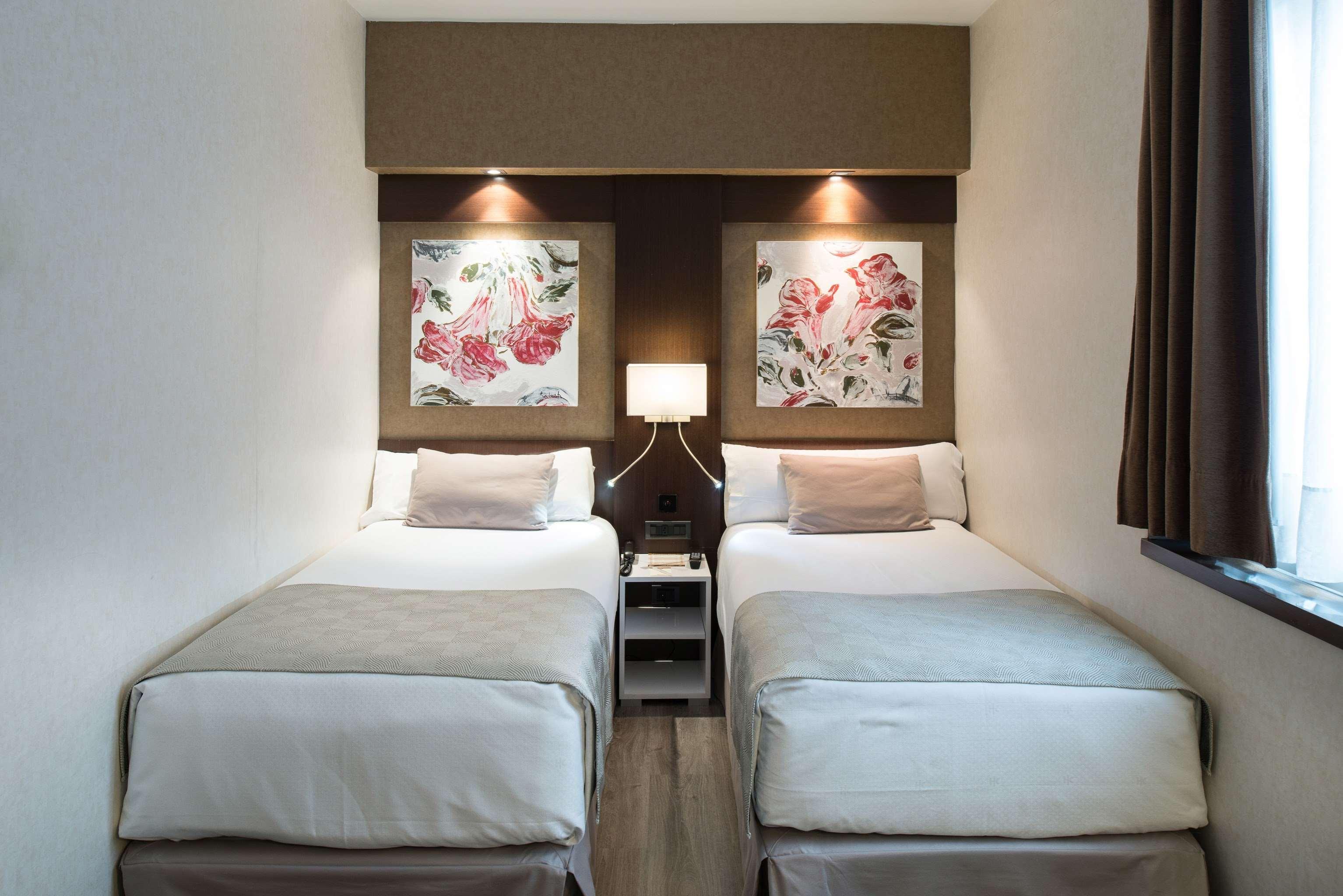 Hotel Catalonia Mikado 3*