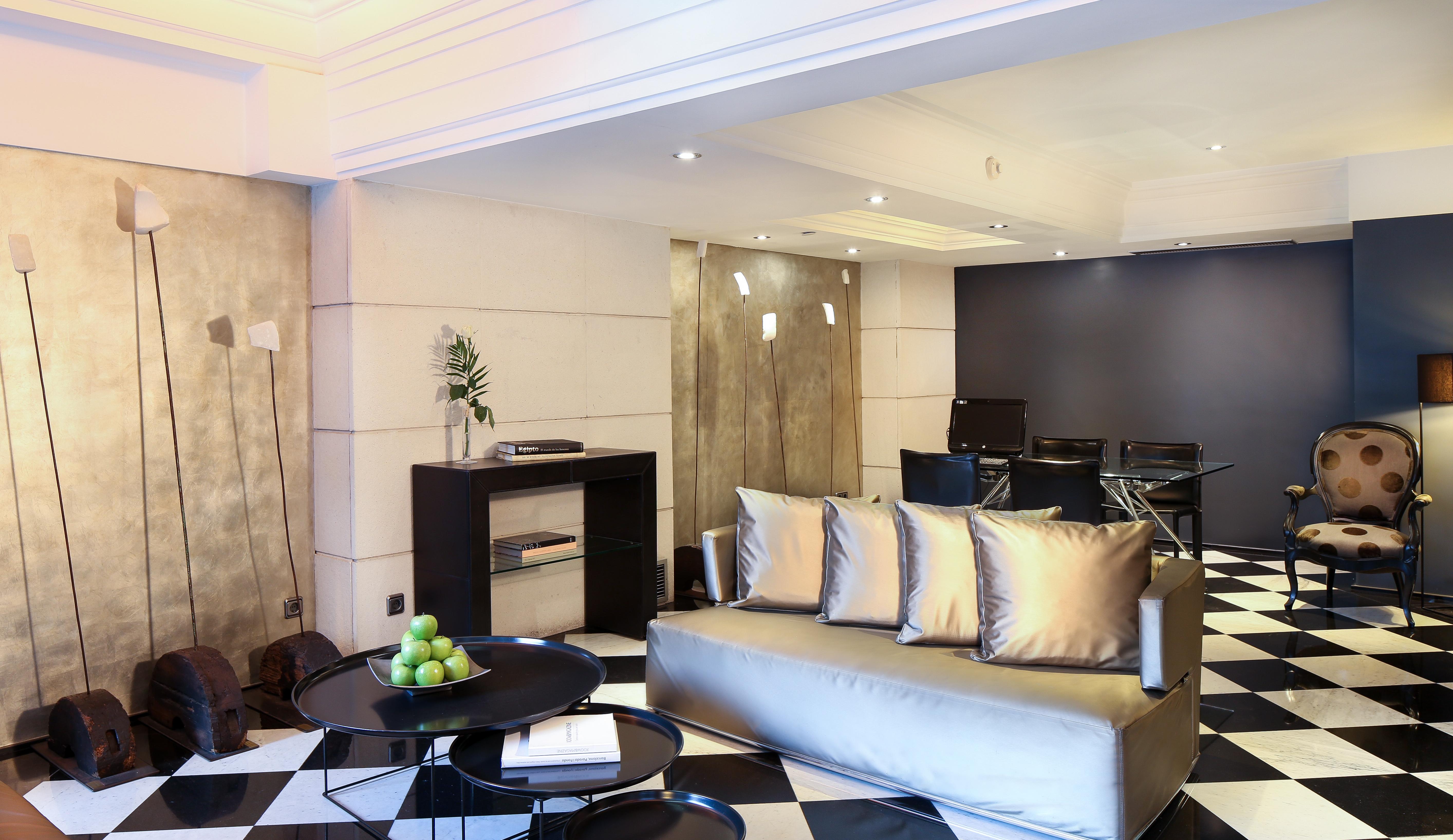 Hotel Gran Derby Suites, A Small Luxury Of The World