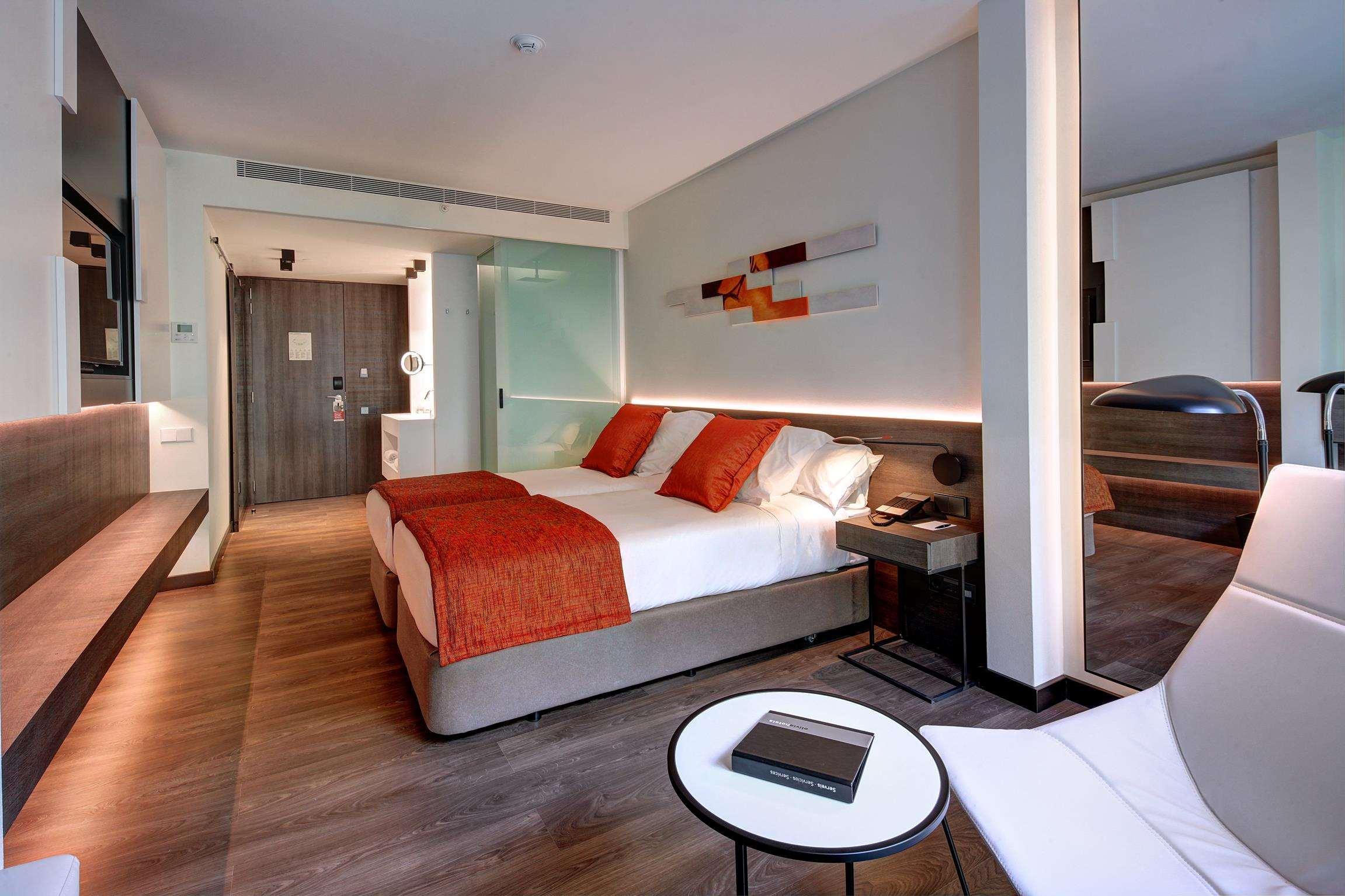 Olivia Balmes 4*