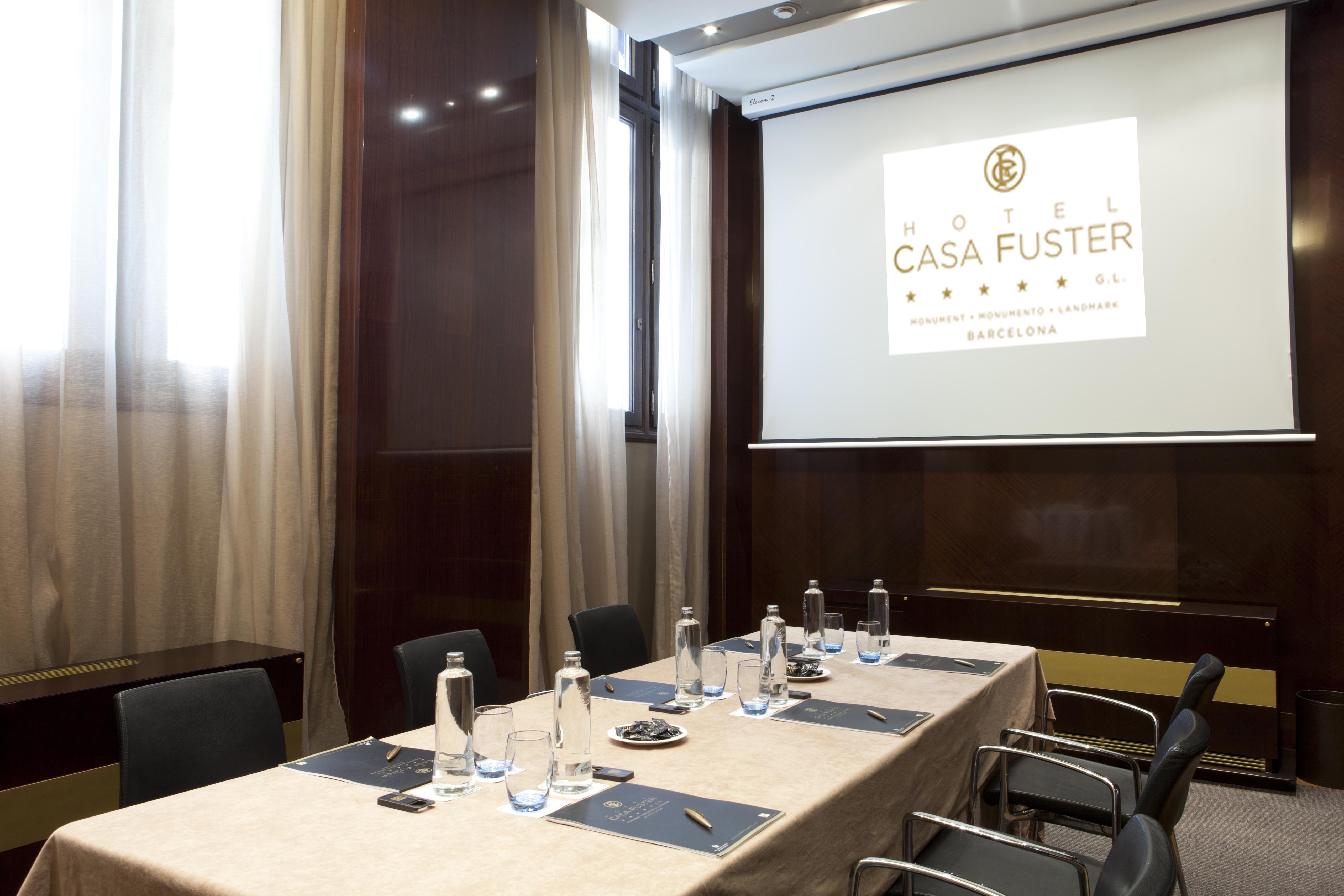 Casa Fuster G.l Monumento Barcelona