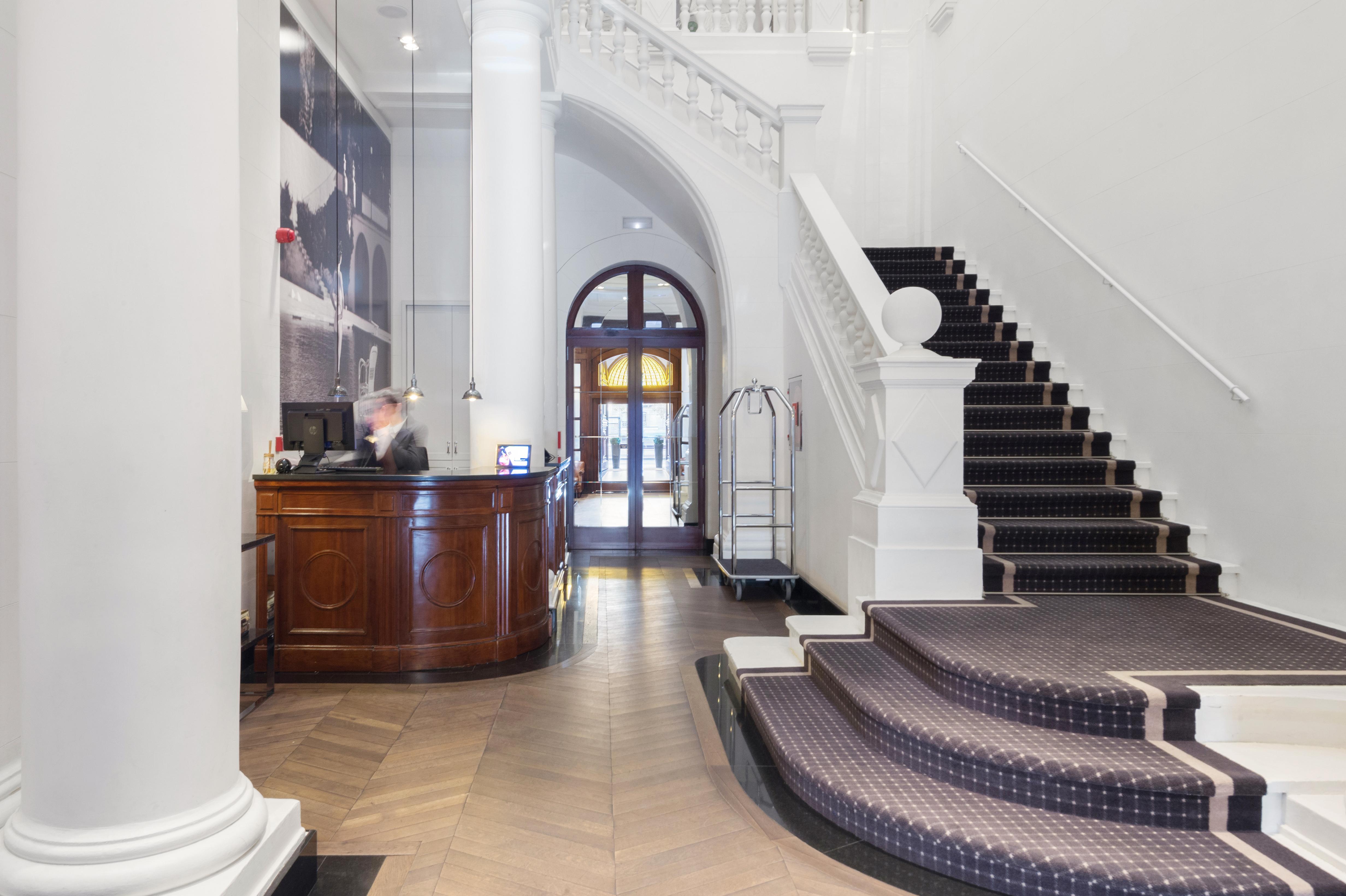 Granvia Hotel 3*