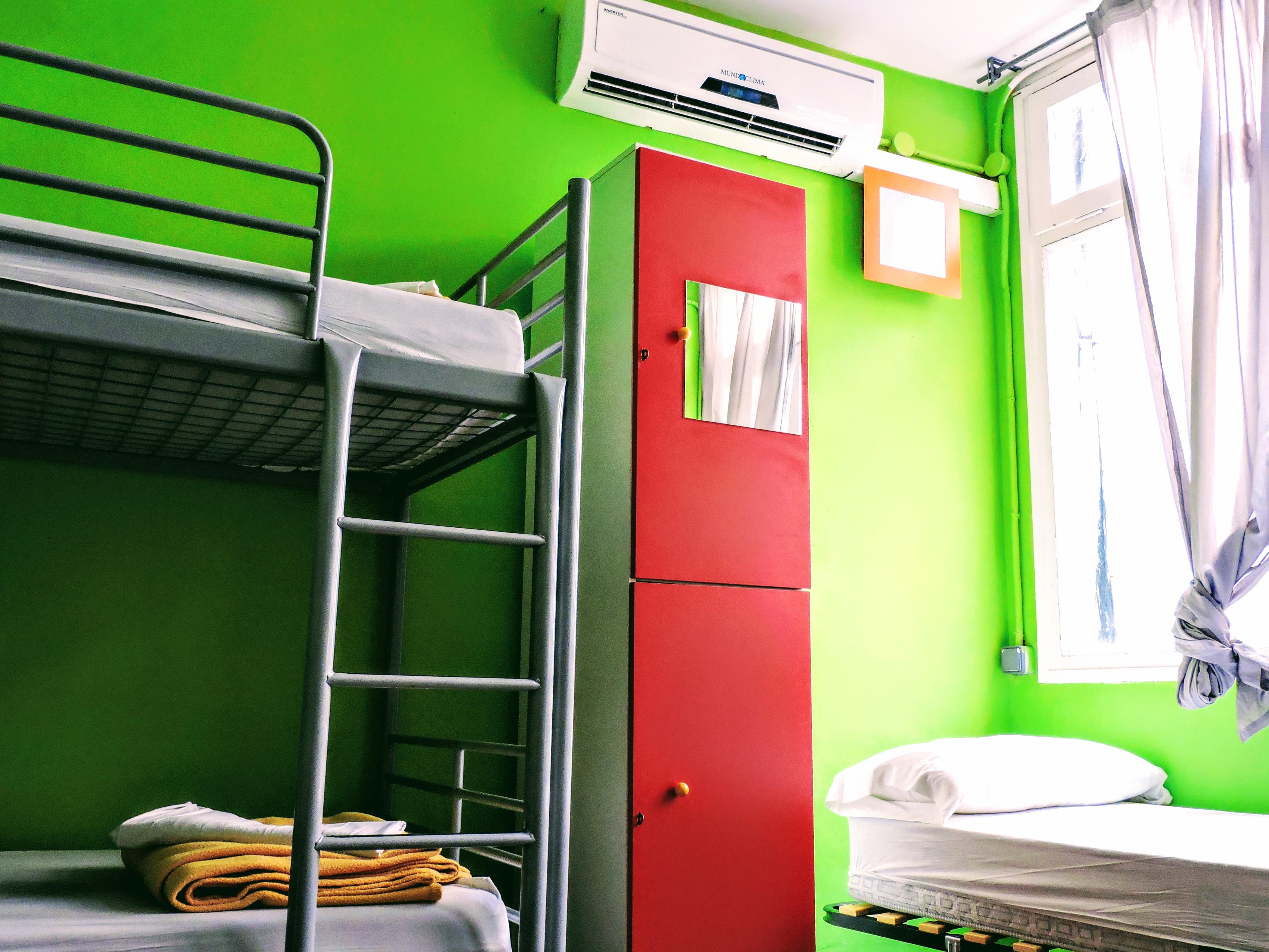 Hostal Onefam Les Corts *