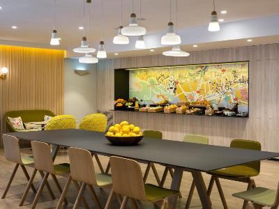 Citadines Ramblas Apartahotel 3*