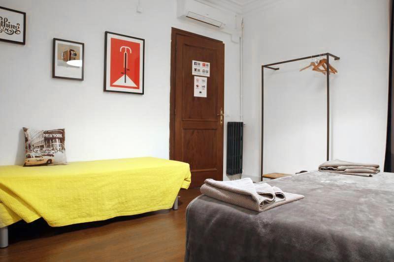 Traveller House 8 Bedroom Apartamento Barcelona