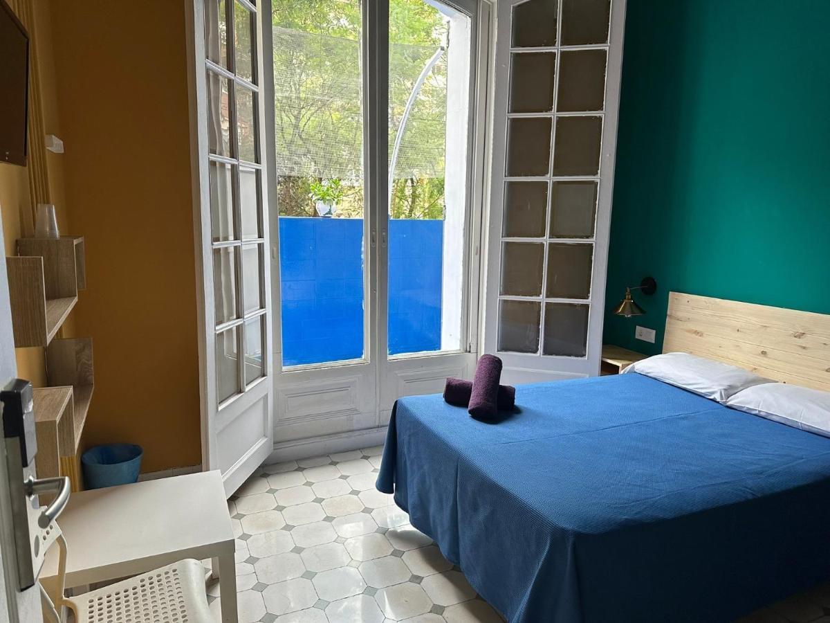 Friends Guest house 2*