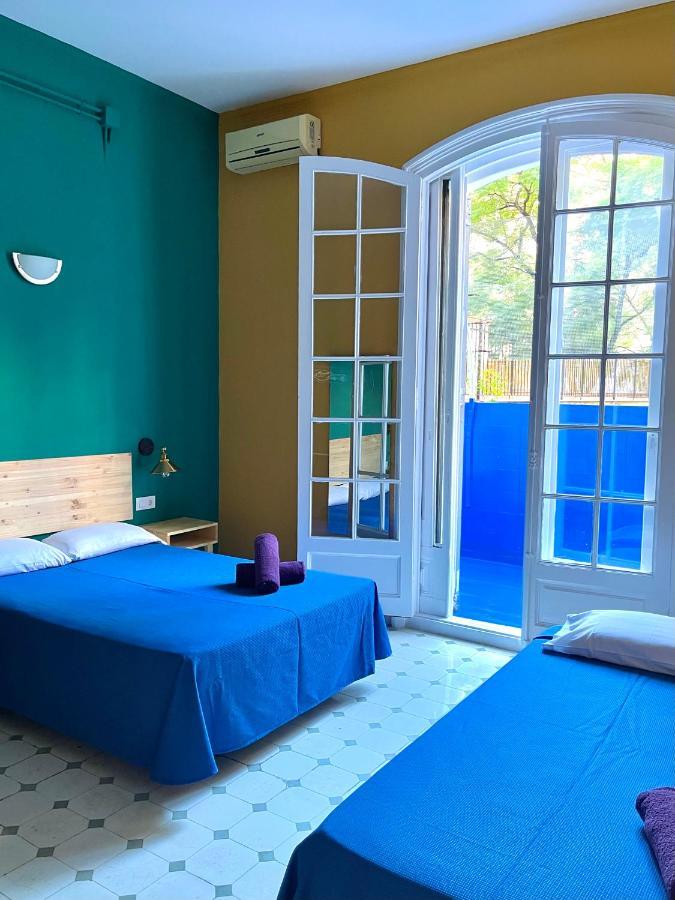 Friends Guest house 2*