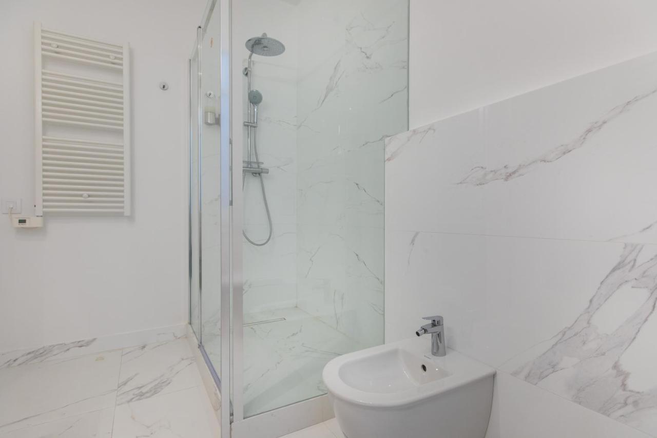 Majestic 4br/4bath In Sagrada Familia Area Apartment