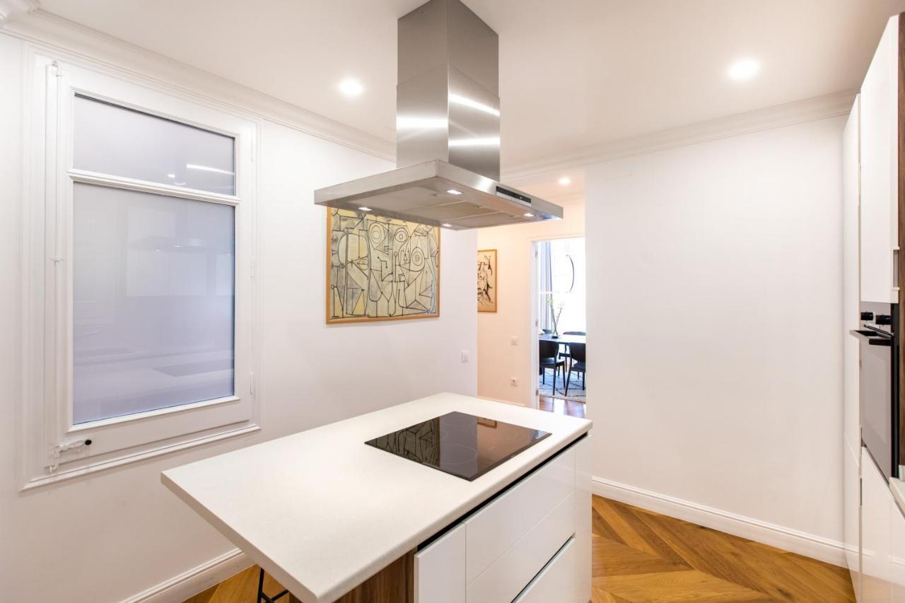 Apartment Majestic 4br/4bath In Sagrada Familia Area