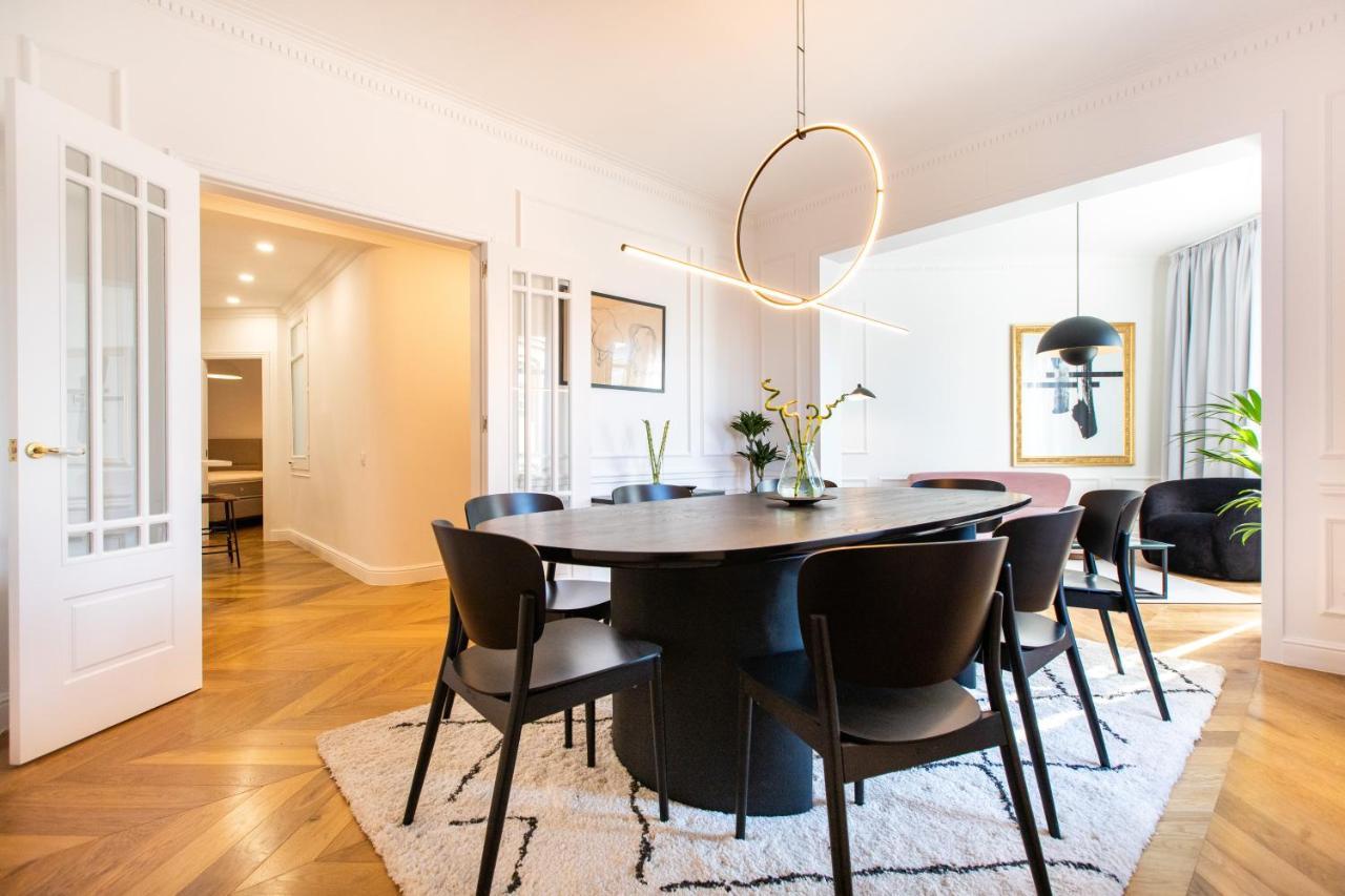 Majestic 4br/4bath In Sagrada Familia Area Apartment