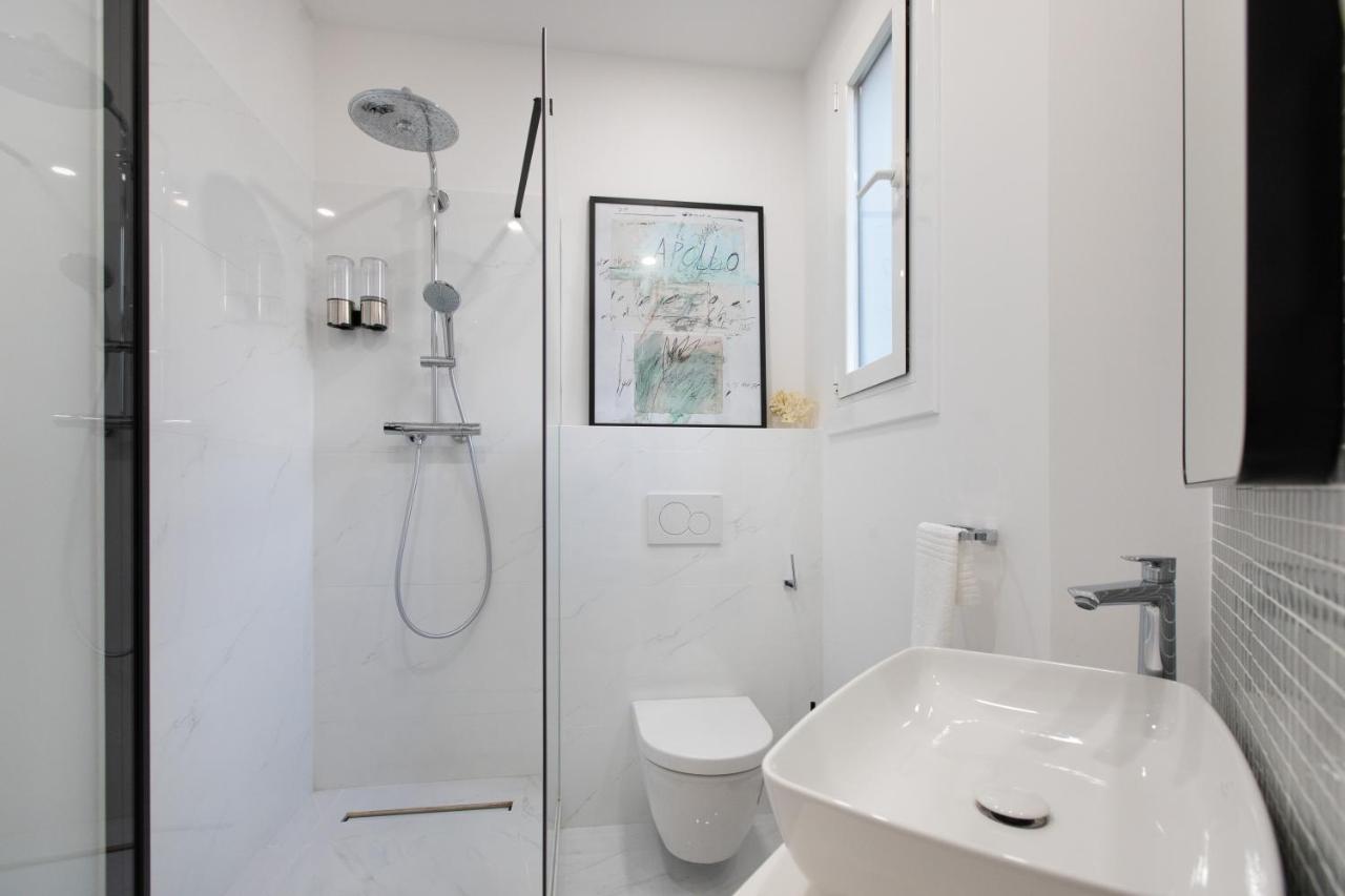 Majestic 4br/4bath In Sagrada Familia Area Apartment