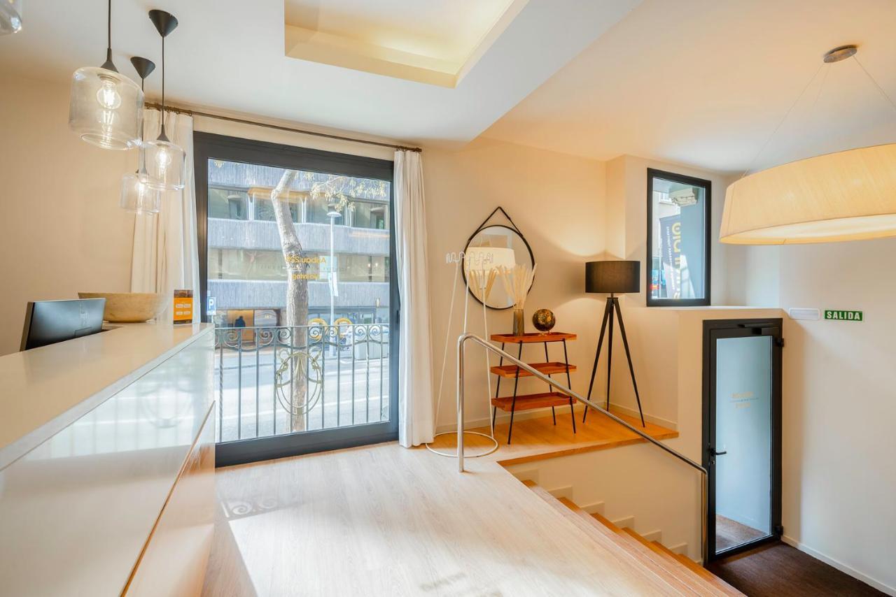 Apartment Ola Living Diagonal Ii *