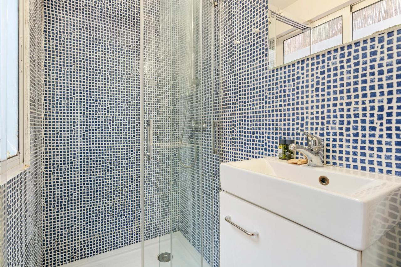 Flateli Poble Sec Apartamento *