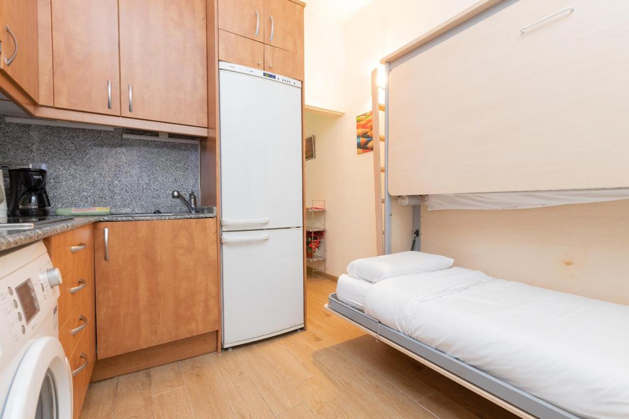 Apartment Aparteasy - Barcelona