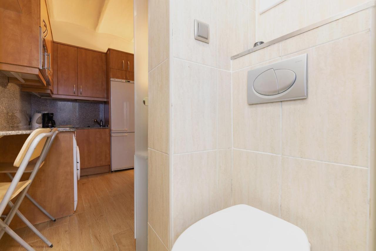 Apartment Aparteasy - Barcelona