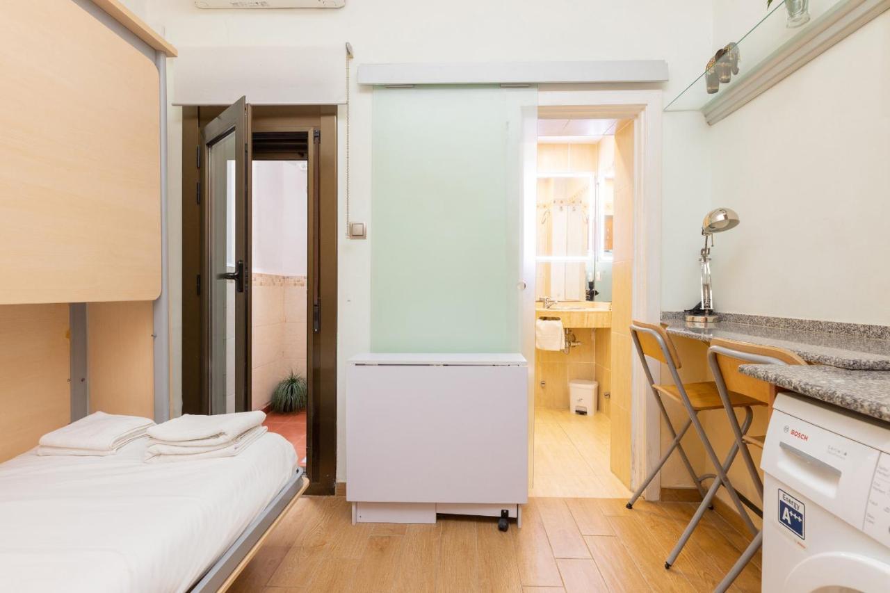 Apartment Aparteasy - Barcelona