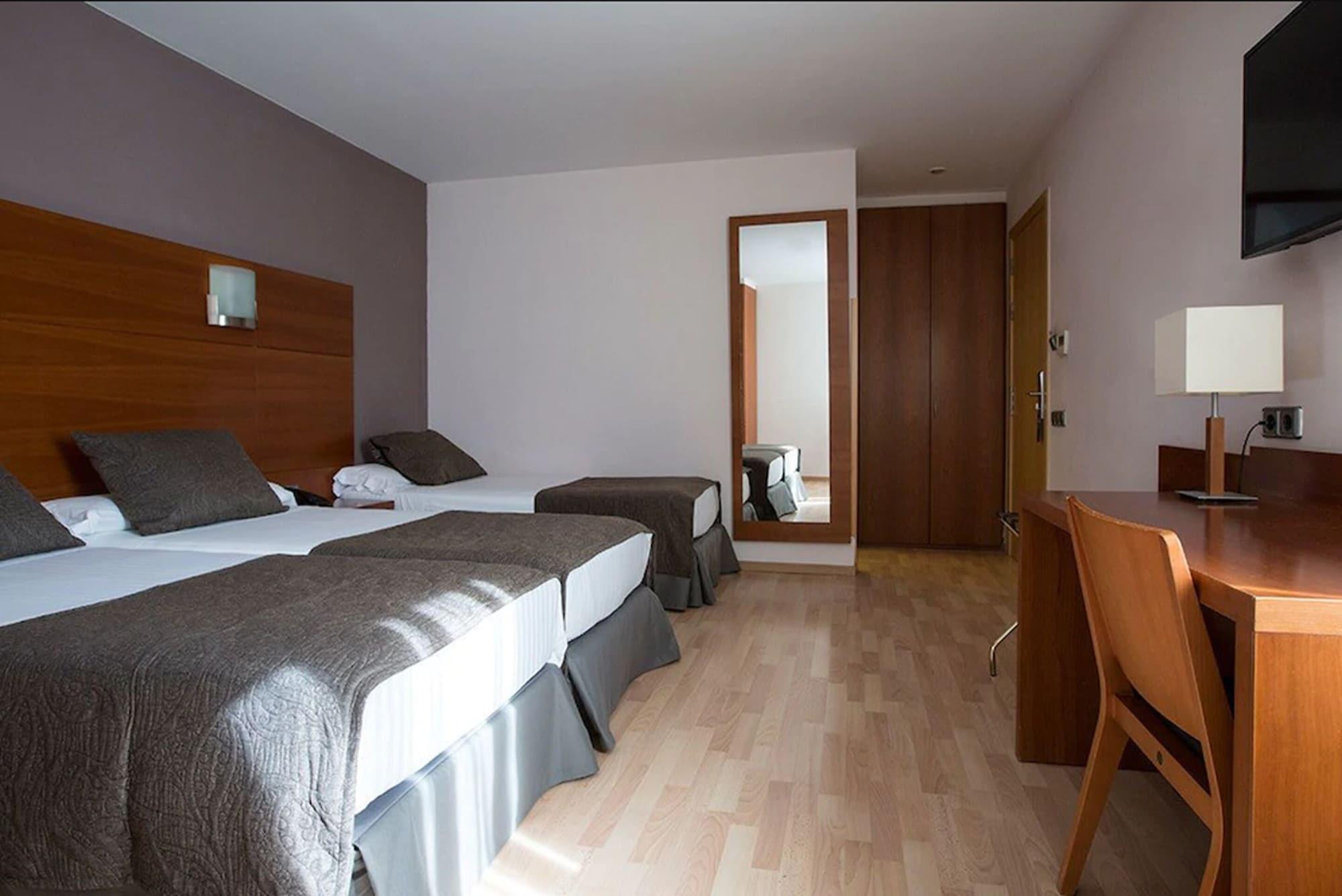 Hotel Via Augusta 2*