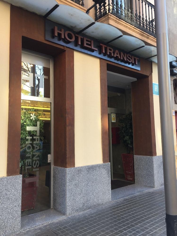 Hotel Transit