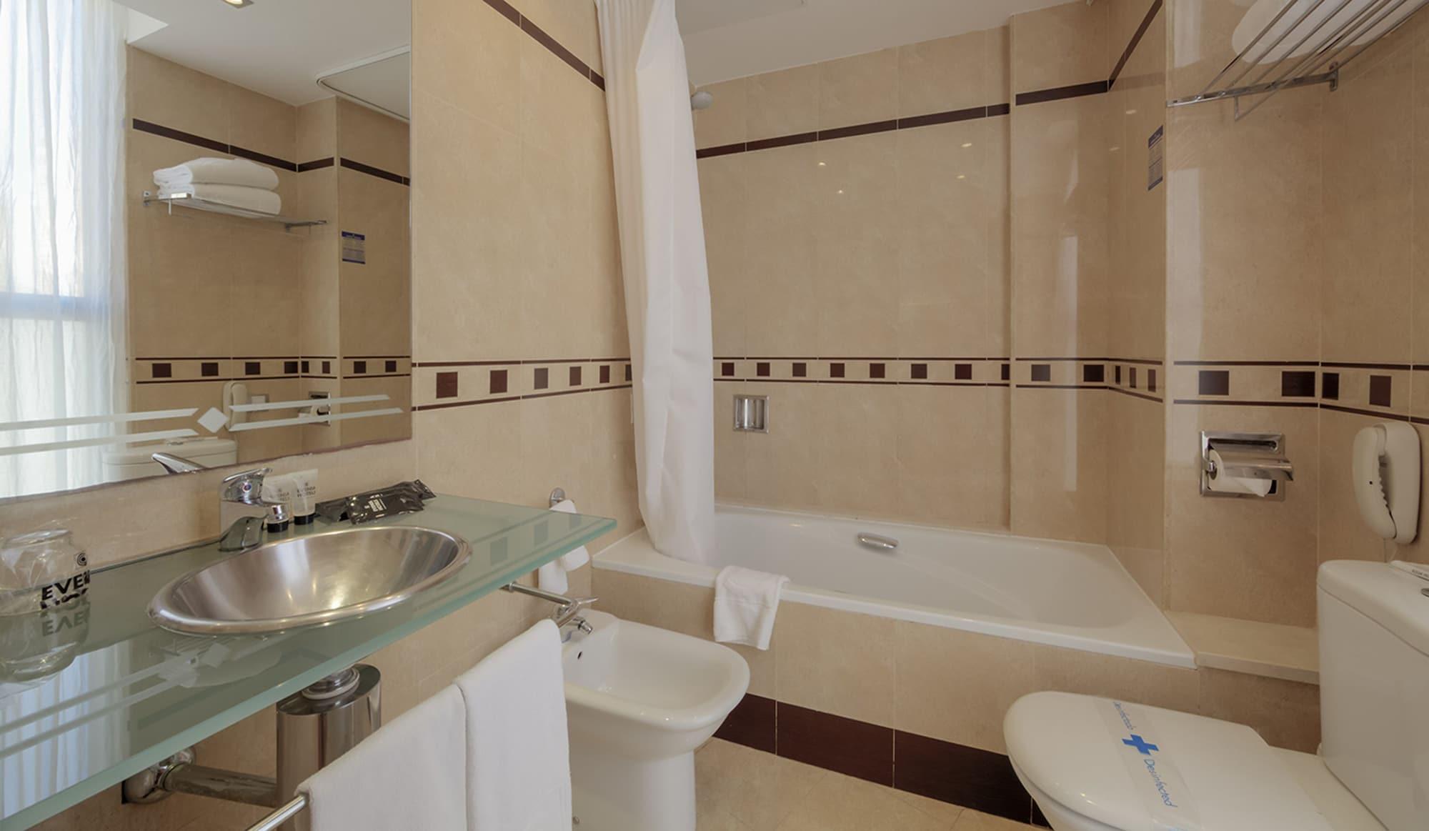 Hotel Evenia Rocafort Barcelona