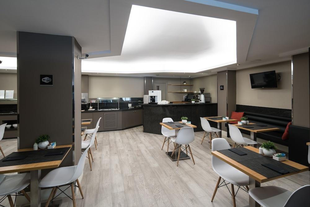 Catalonia Albeniz Hotel Barcelona