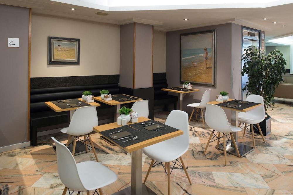Hotel Catalonia Albeniz
