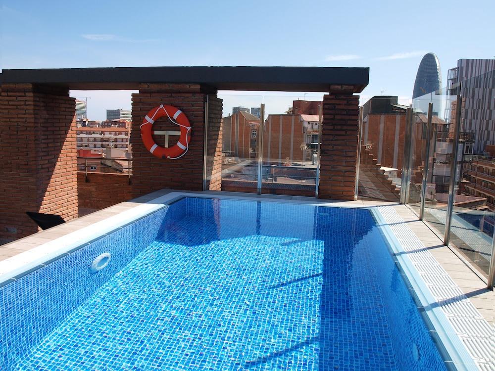 Catalonia Albeniz Hotel
