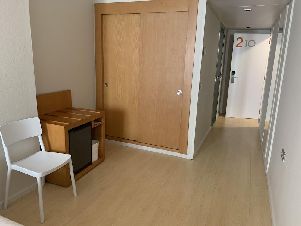 Hotel Chic&basic Reding 3*