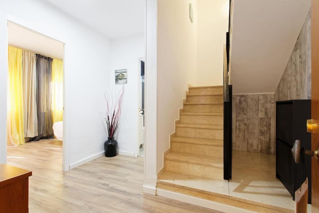 Fantastic House With Jacuzzi Сasa de vacaciones *