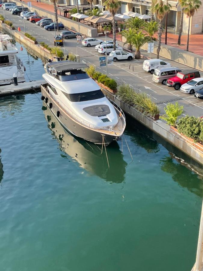 Motoryacht 21 Avec Equipage Botel *