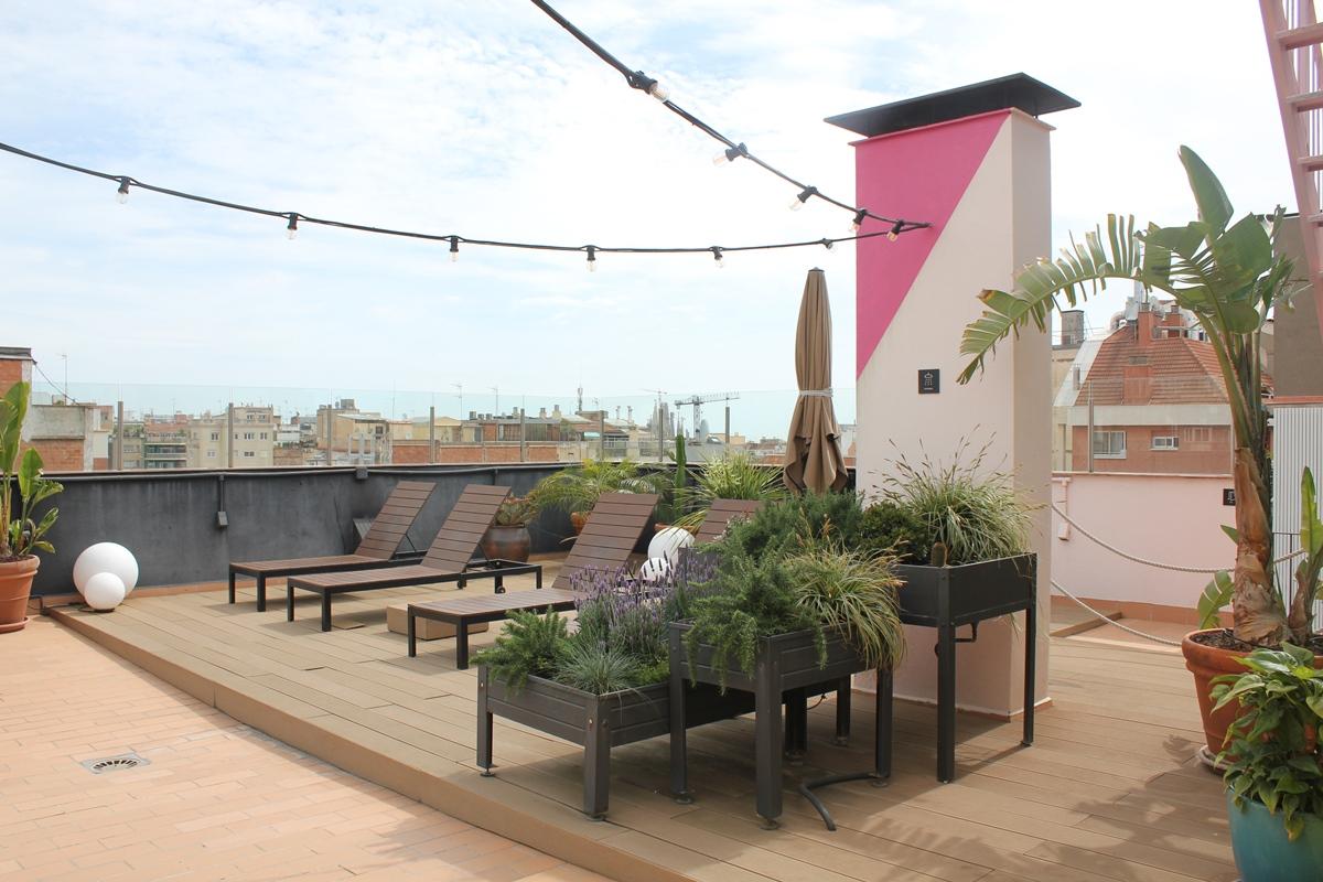 Pol & Grace Hotel