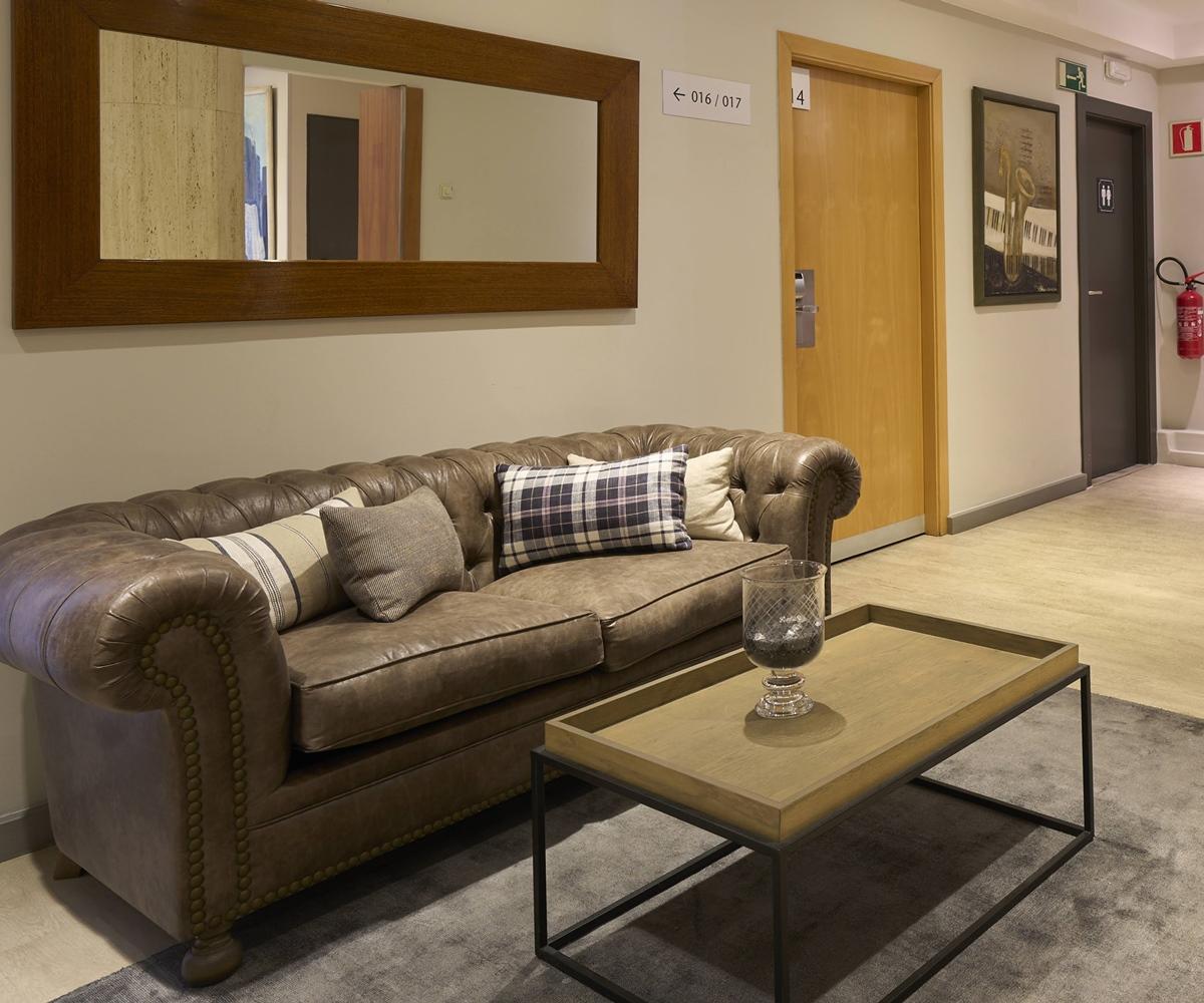 Hotel Catalonia Castellnou 3*