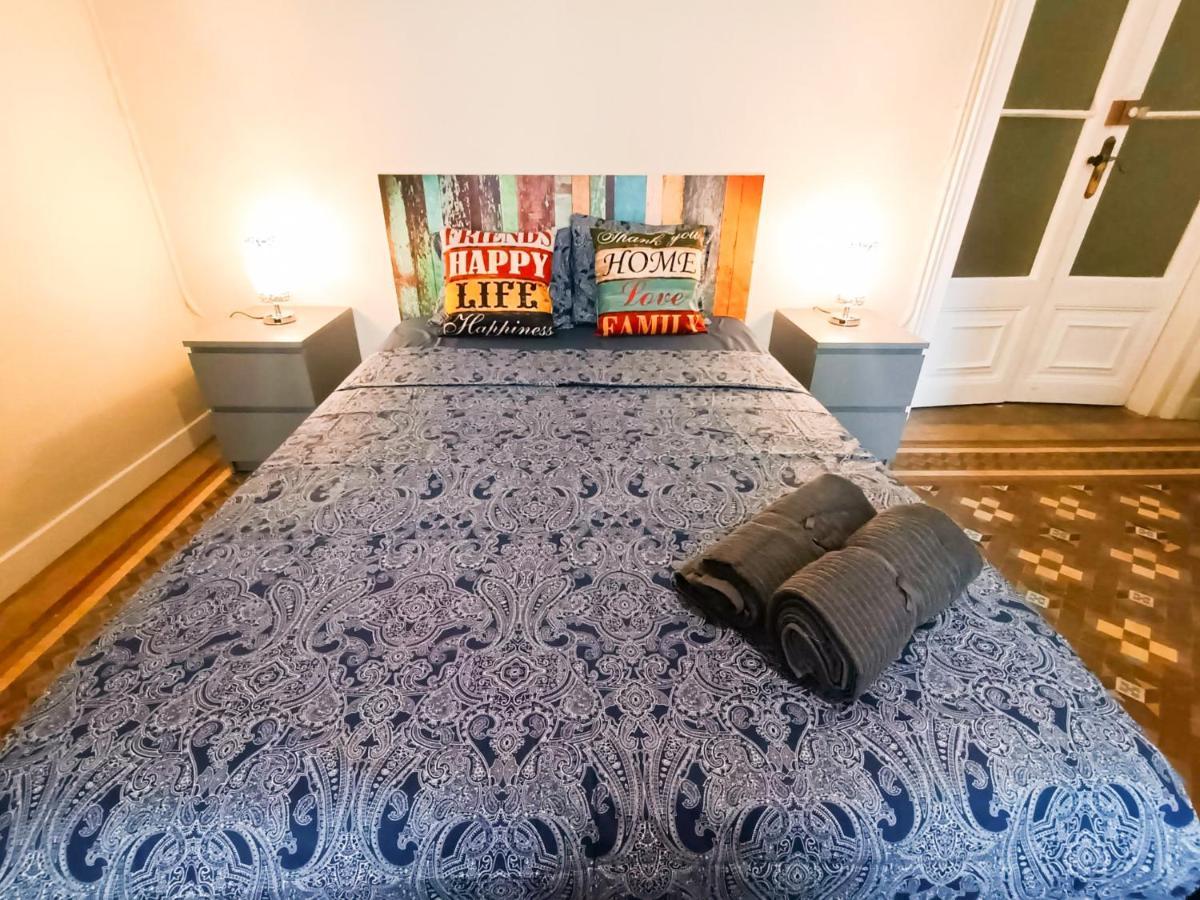 Hostal By Plaza Catalunya