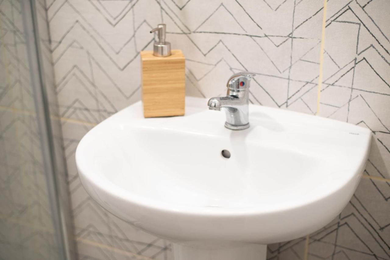 Hostal By Port Vell Rooms