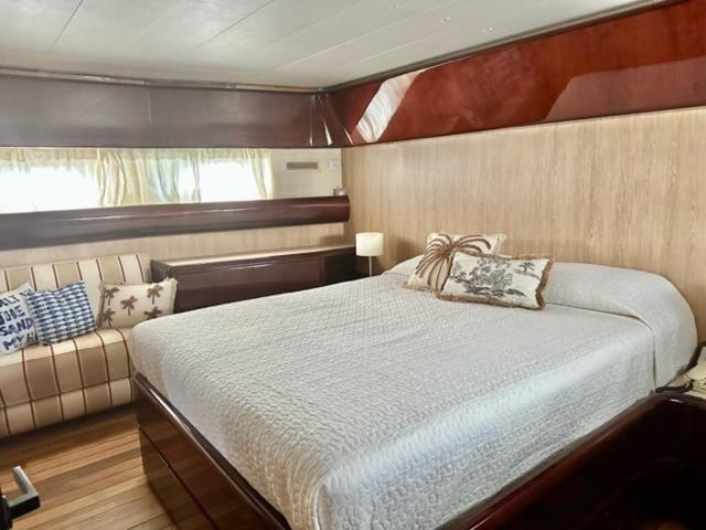 Botel Motoryacht 21 Avec Equipage