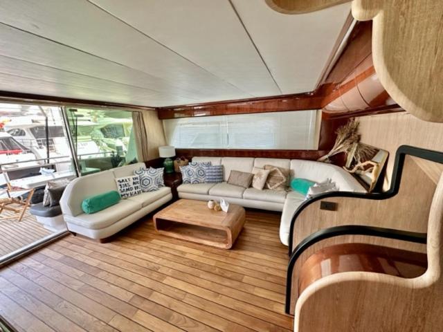 Motoryacht 21 Avec Equipage