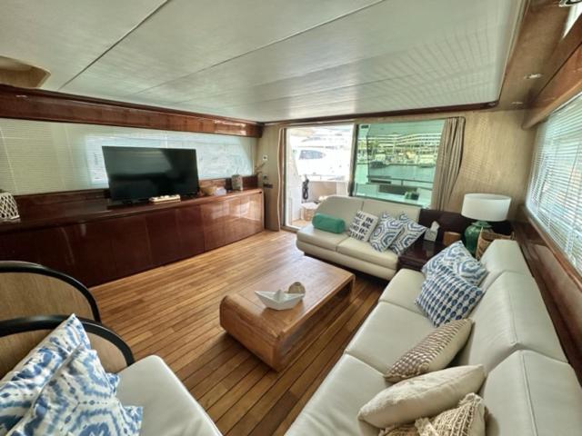 Motoryacht 21 Avec Equipage Barcelona