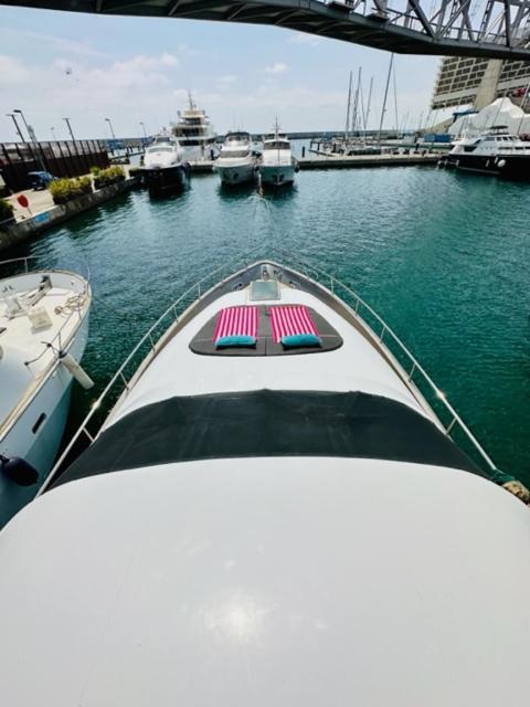 Motoryacht 21 Avec Equipage