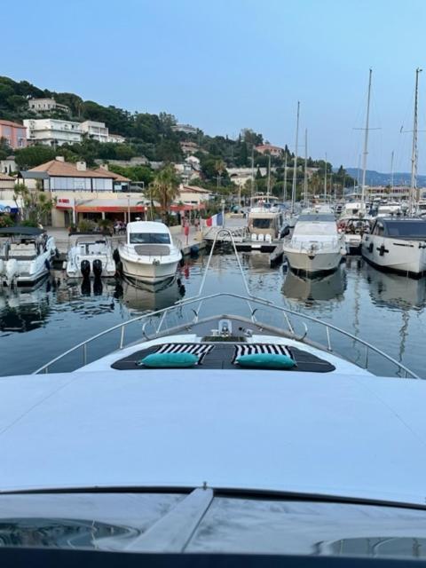 Botel Motoryacht 21 Avec Equipage