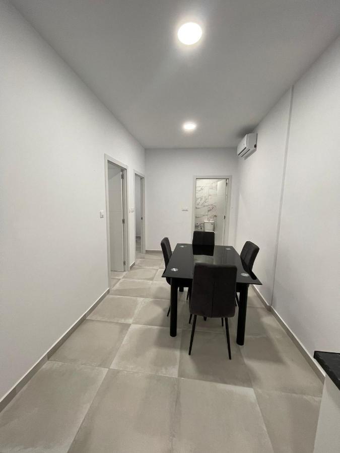 La Meridian Ii Apartamento