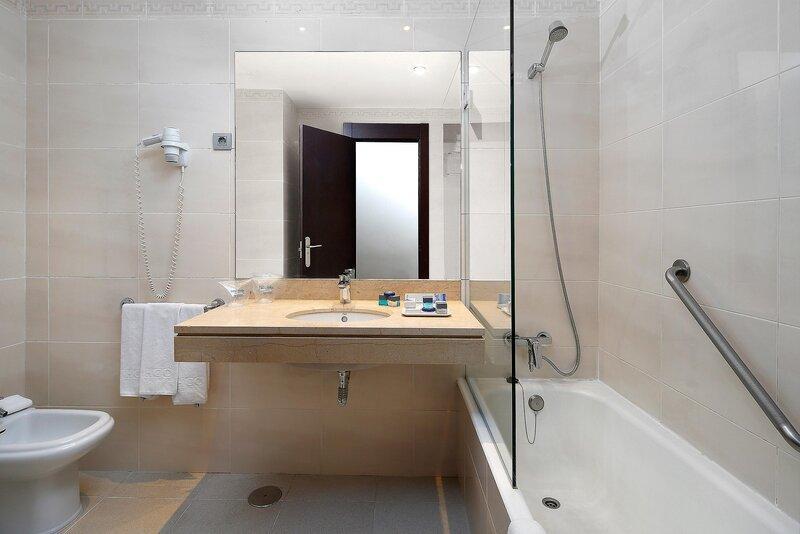 Hotel Hcc Regente 4*
