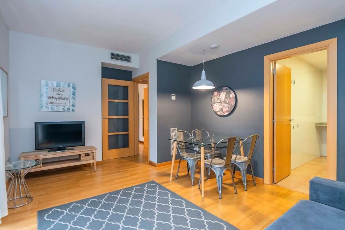 2 Bedroom With Balcony In Eixample 1-1 Apartamento *