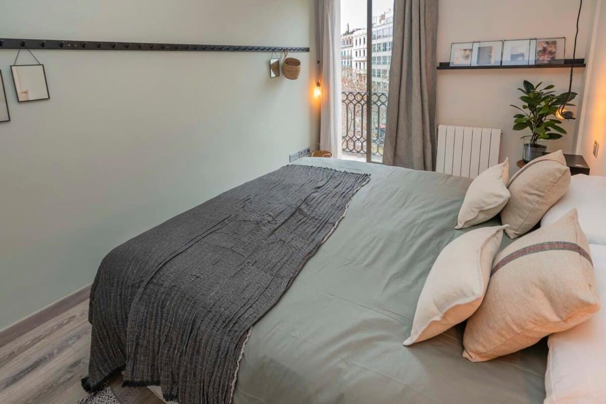 Luxury 4-bedrooms In Rambla De Catalunya Barcelona