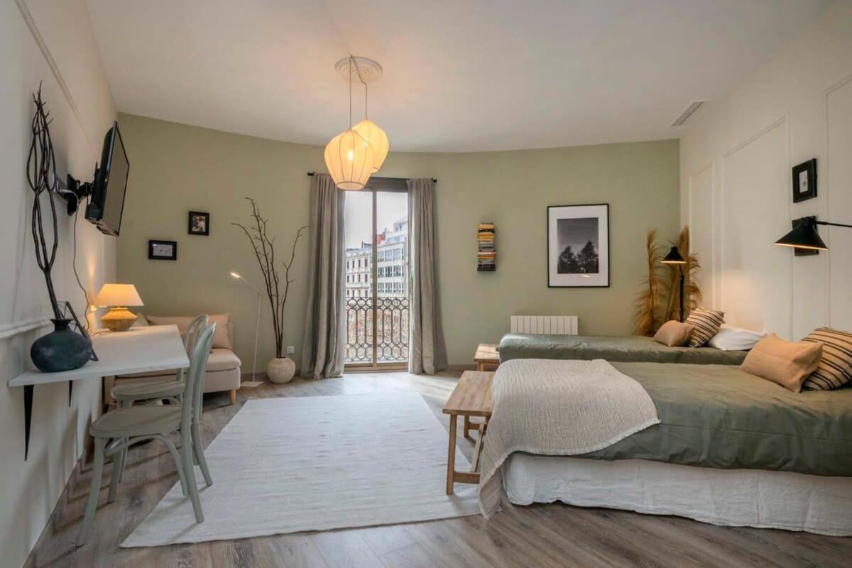 Luxury 4-bedrooms In Rambla De Catalunya Apartamento