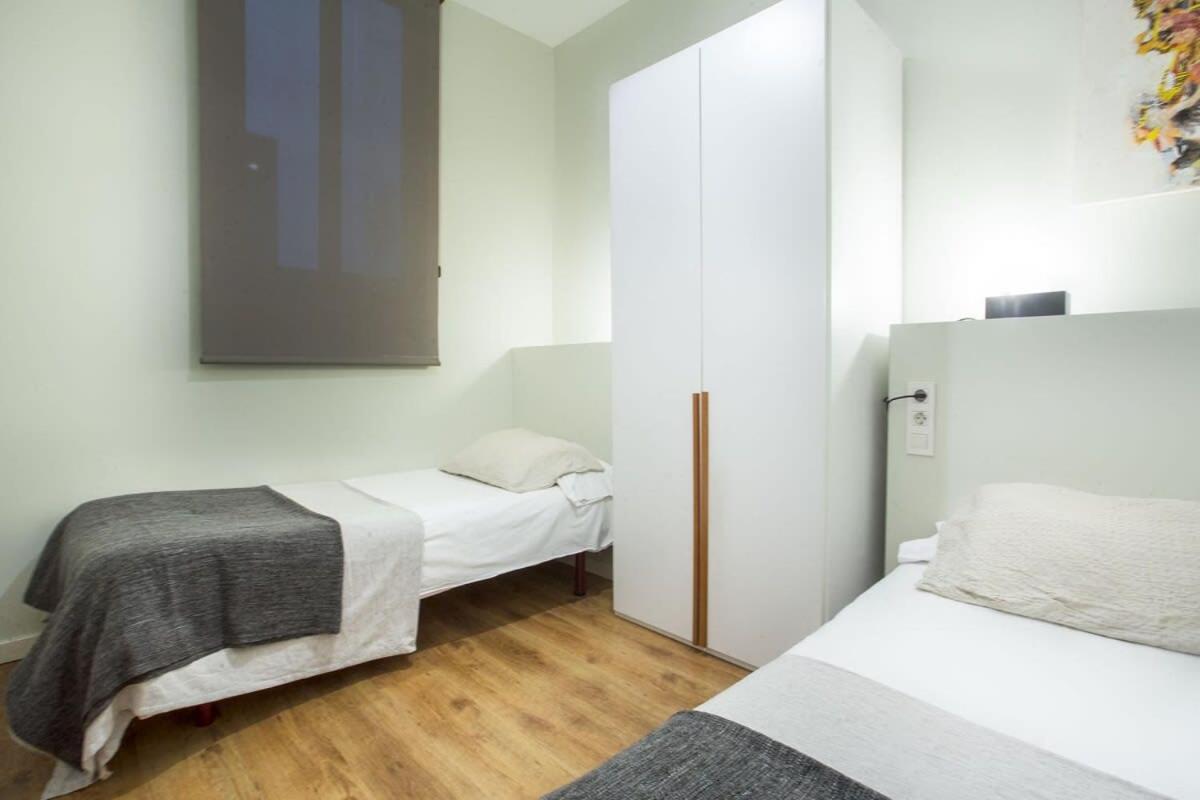 Apartment 4bedroom With A Balcony In Ramblas 1 2 *