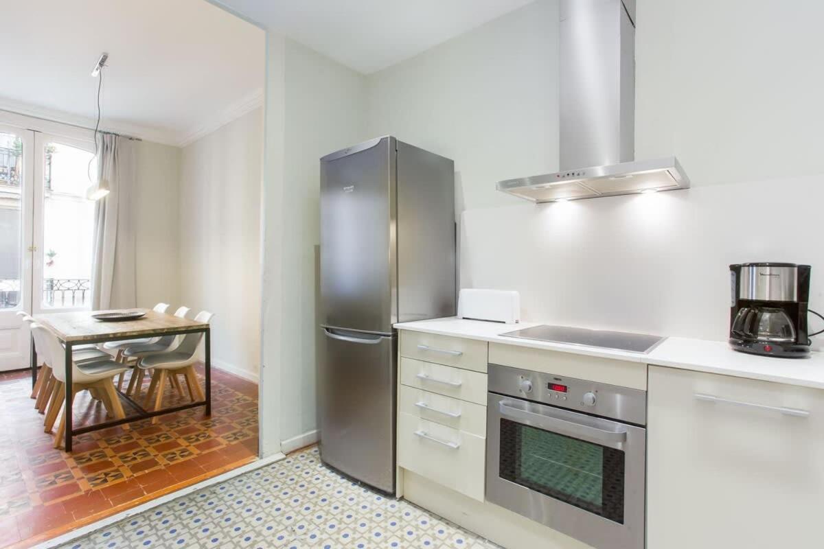 Apartment 4bedroom With A Balcony In Ramblas 1 2