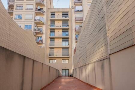 Apartment Bright And Modern Duplex With Terrace In Eixample District P2 *